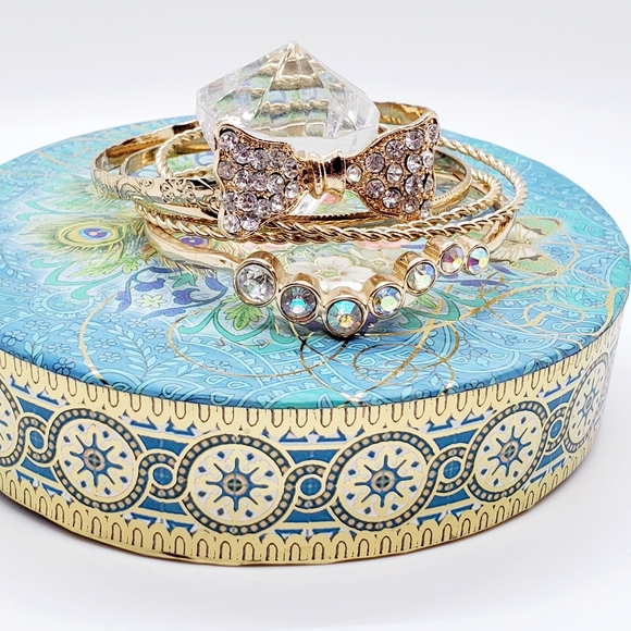 Lot of 5 Goldtone bangles 2 have rhinestones clear aurora borealis bow design - Picture 3 of 4